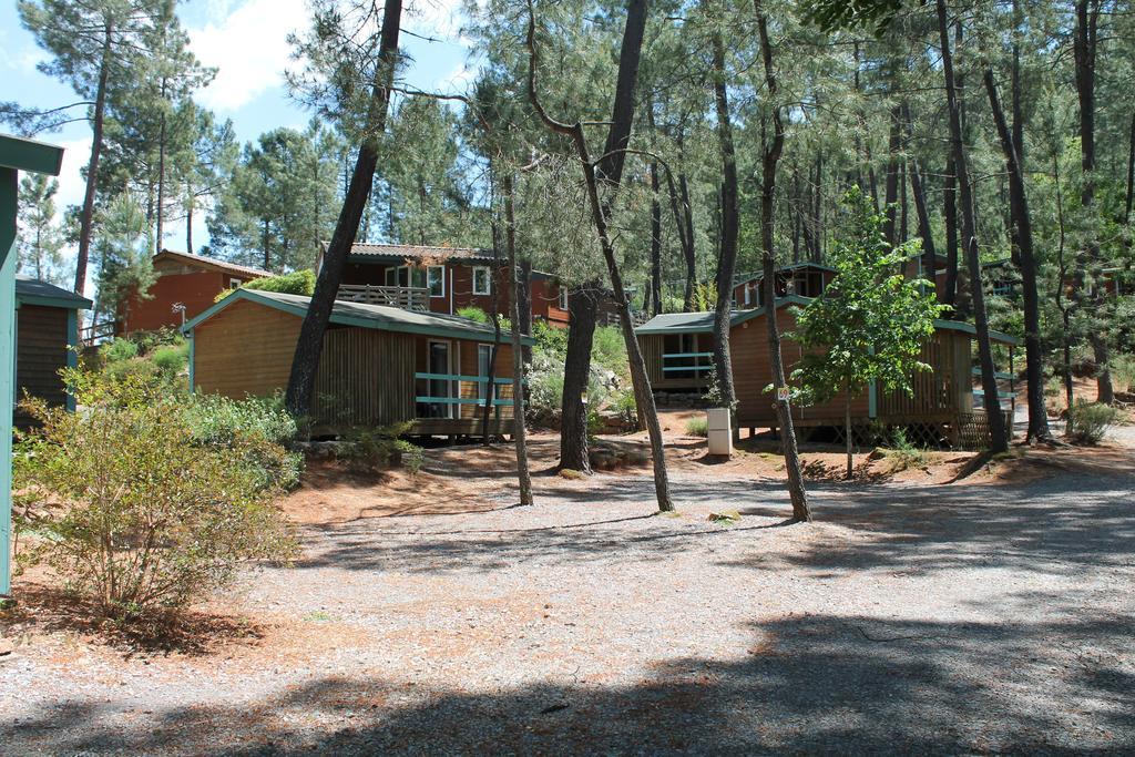 Village De Chalets Жуаез Екстер'єр фото