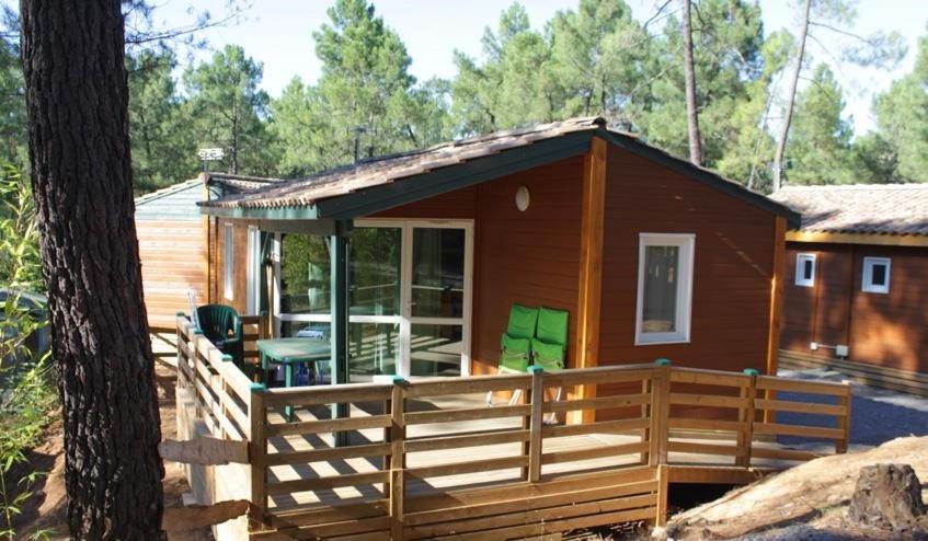 Village De Chalets Жуаез Екстер'єр фото